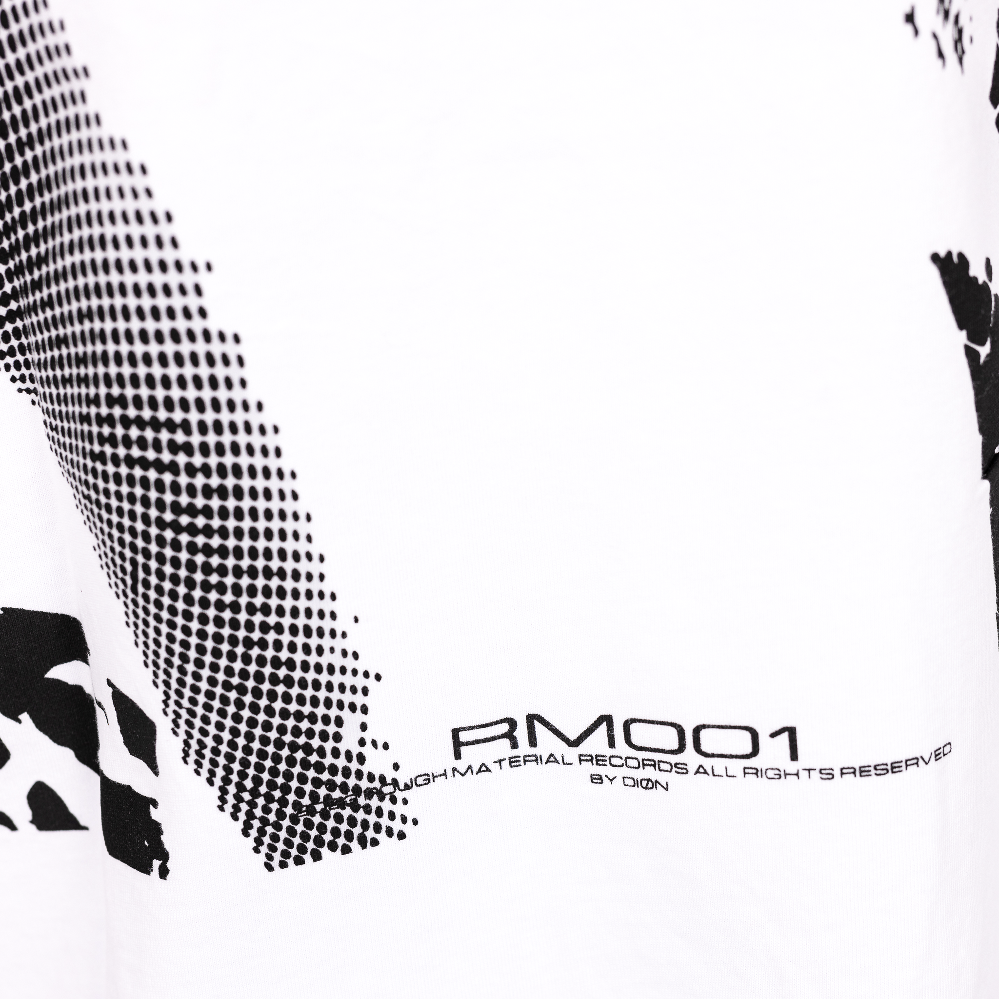RM001 T-shirt White